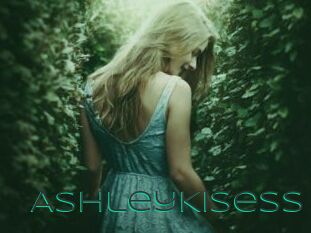 AshleyKisess