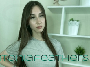 Antoniafeathers