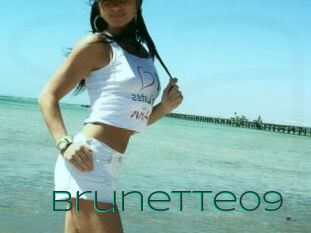 Brunette09