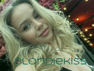 Blondiekiss