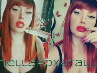 Daniellafoxytall