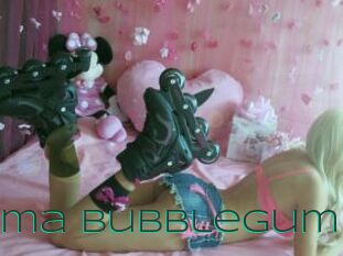 Emma_BubbleGum