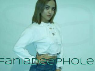 EstefaniaDeepHole