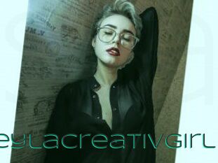HeylaCreativGirl