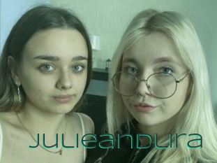 Julieandlira