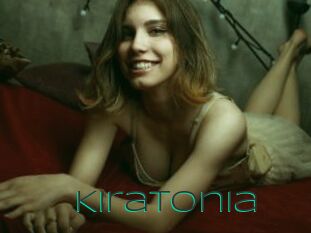 KiraTonia