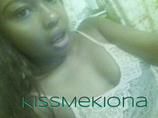 KissMeKiona