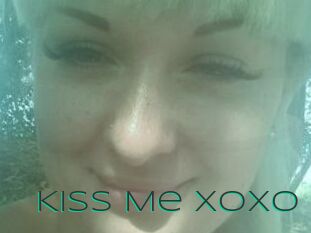 Kiss_Me_XoXo