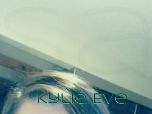 Kylie_Eve