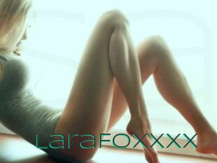 LaraFoXxXx