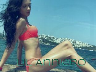 Lil_AnnieRo