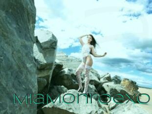 MiaMonroeXO