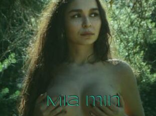 Mia_min