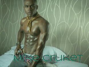 Mike_Cruket