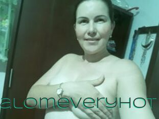 Salomeveryhot