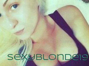 SexyBlonde_19