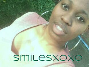 SmilesXOXO