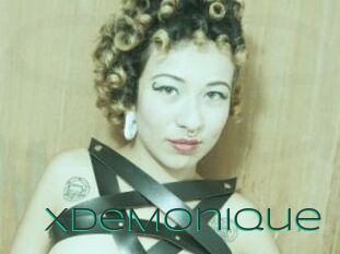 XDeMonique